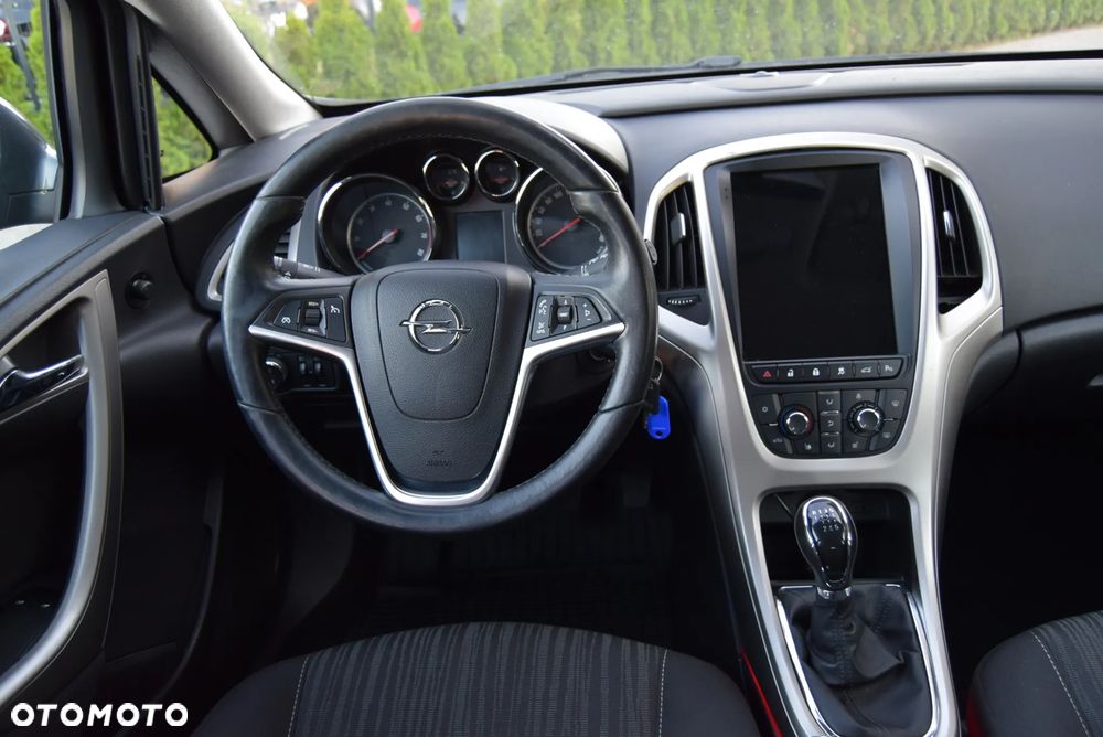 Opel Astra 1.4 Turbo - 22