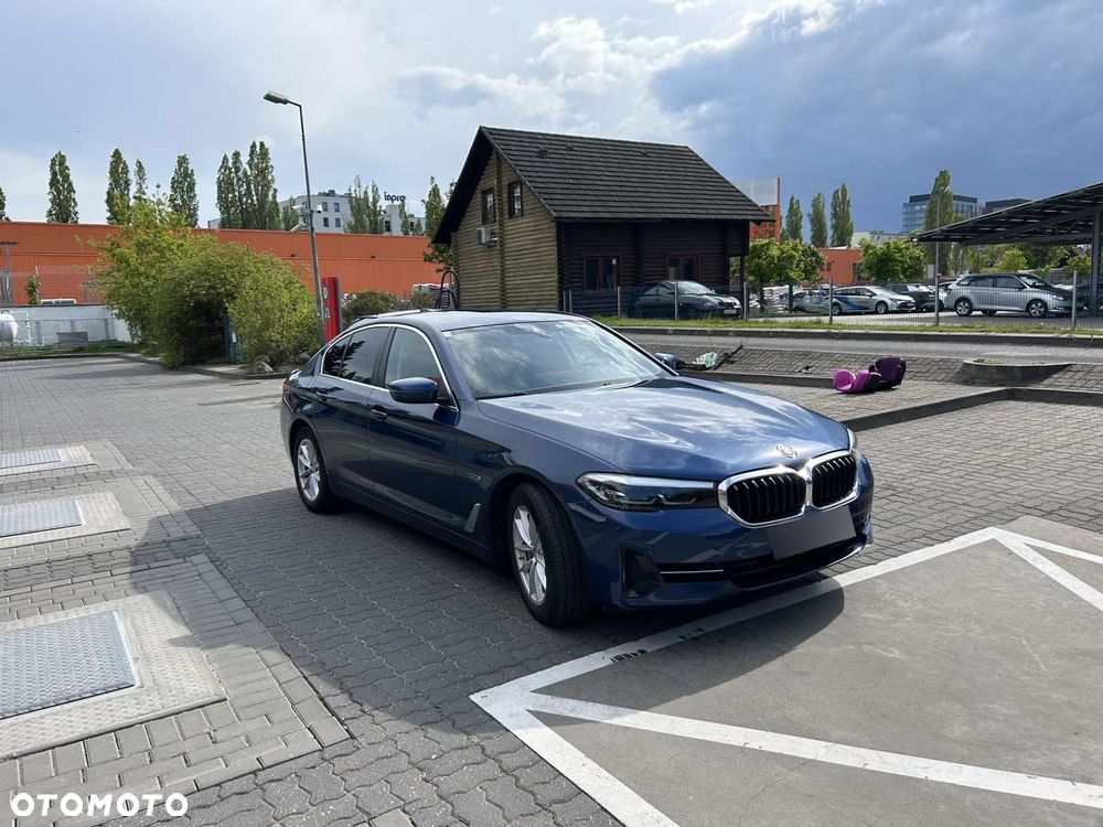BMW Seria 5 520e - 7
