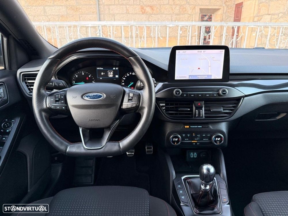 Ford Focus SW 1.5 TDCi EcoBlue ST-Line - 27