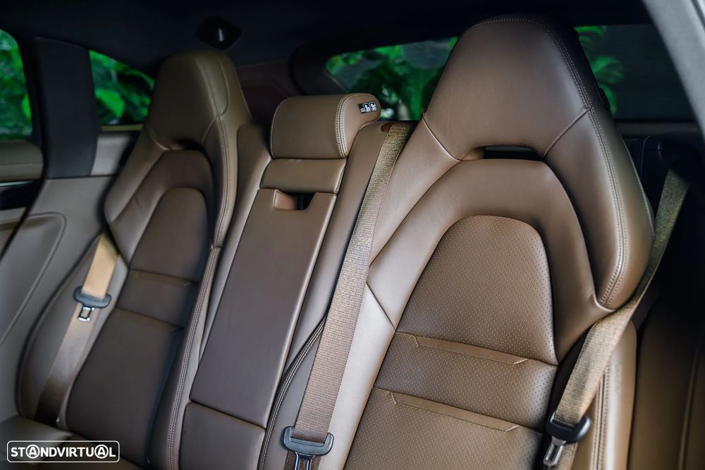 Porsche Panamera Sport Turismo 4S E-Hybrid - 27