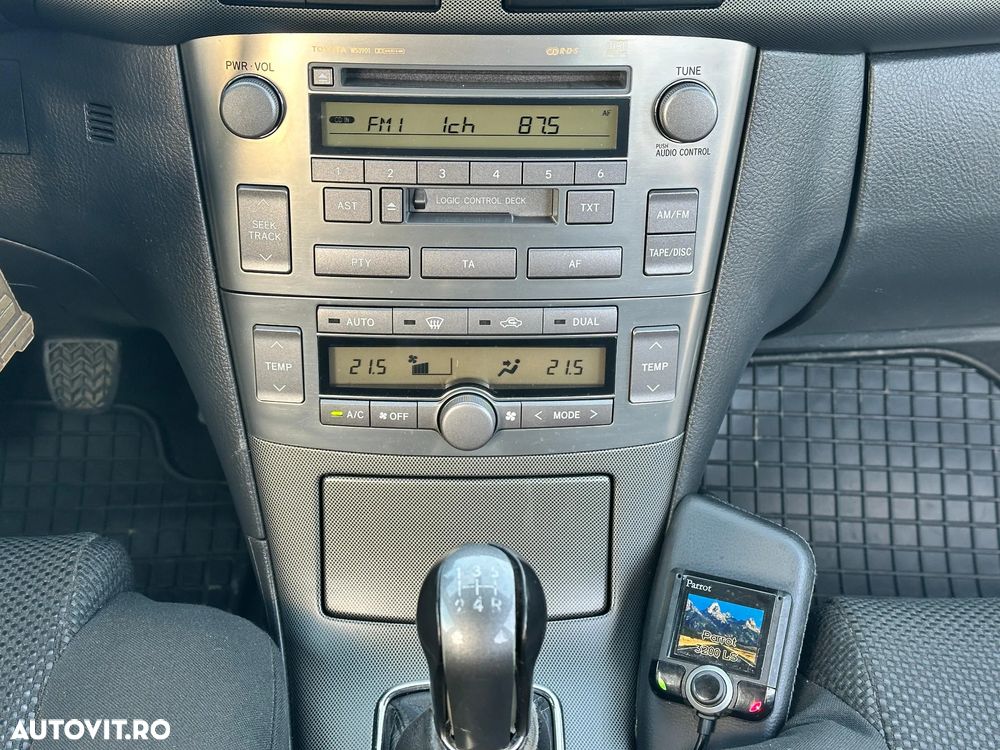 Toyota Avensis 2.0 D-4D Combi Executive - 7