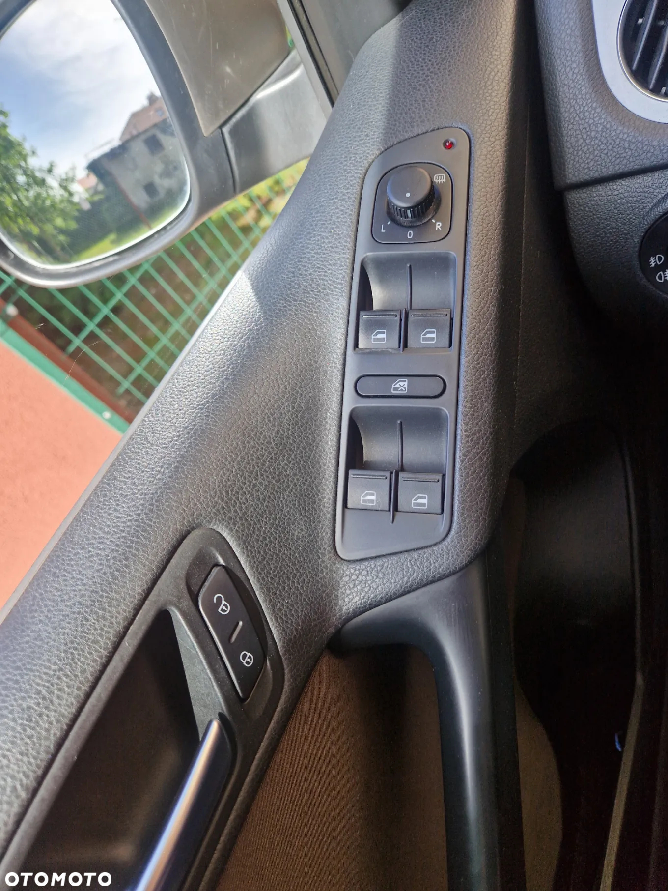 Volkswagen Tiguan 1.4 TSI Trend&Fun - 12