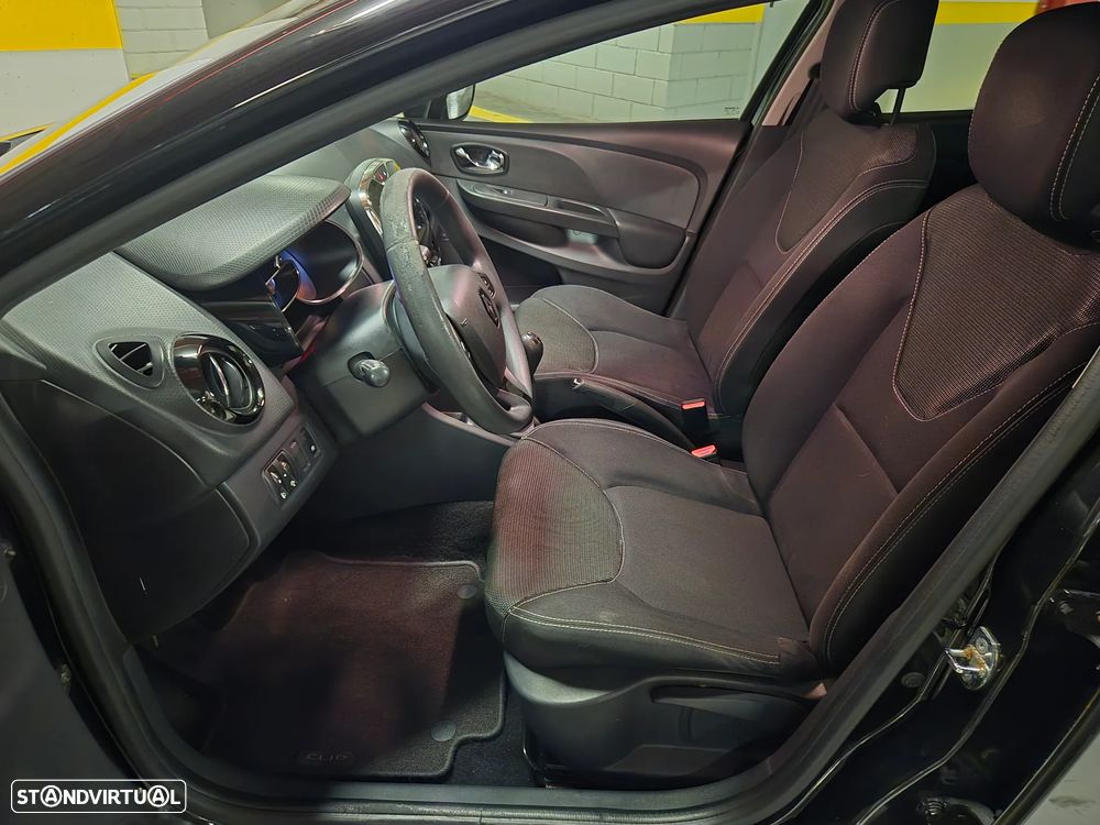Renault Clio Sport Tourer 1.5 dCi Dynamique S - 19
