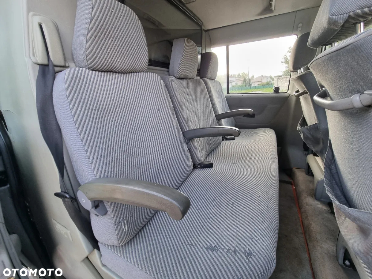 Volkswagen Transporter - 14