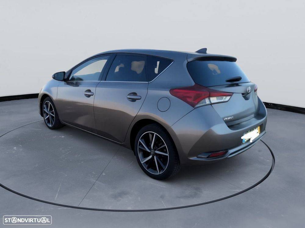Toyota Auris 1.4 D-4D Comfort+Pack Techno - 19
