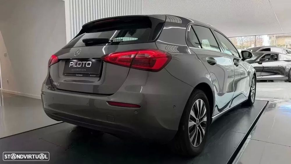 Mercedes-Benz A 180 d Progressive Aut. - 10