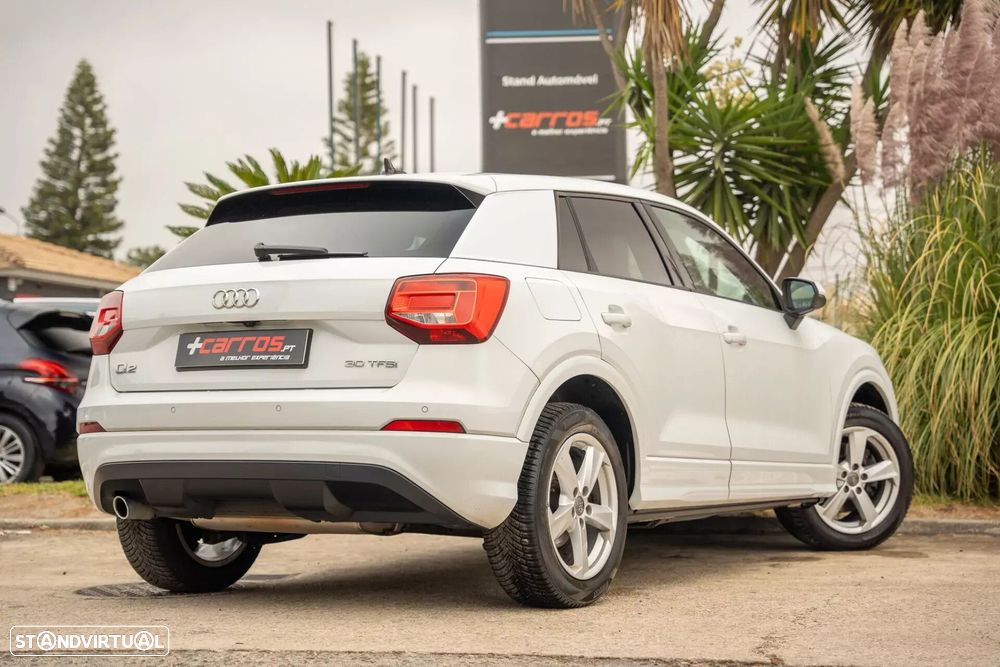 Audi Q2 30 TFSI Design S tronic - 7