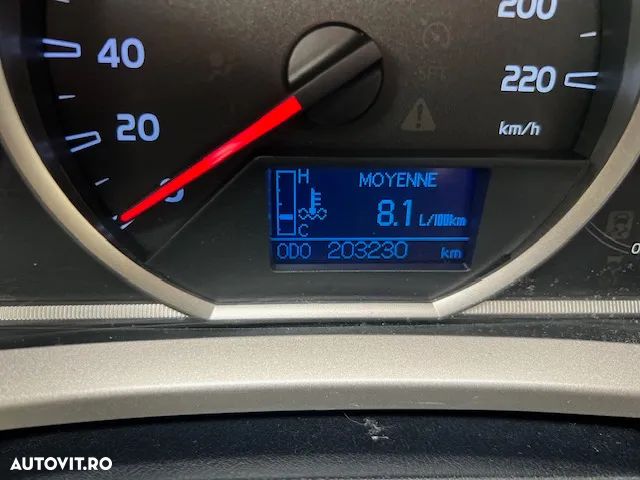 Toyota RAV4 2.0 D-4D 4WD Comfort - 11