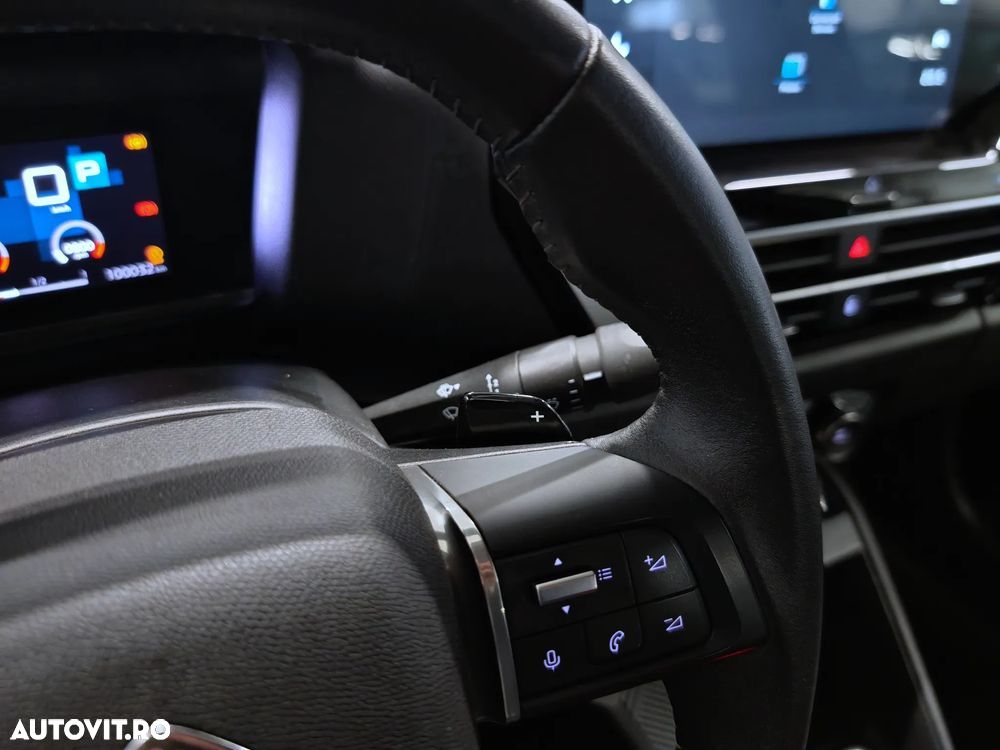 Citroën C4 PureTech 130 Stop&Start EAT8 FEEL PACK - 18