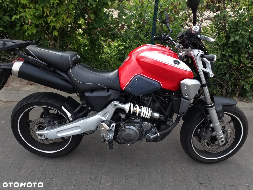 Yamaha MT - 4
