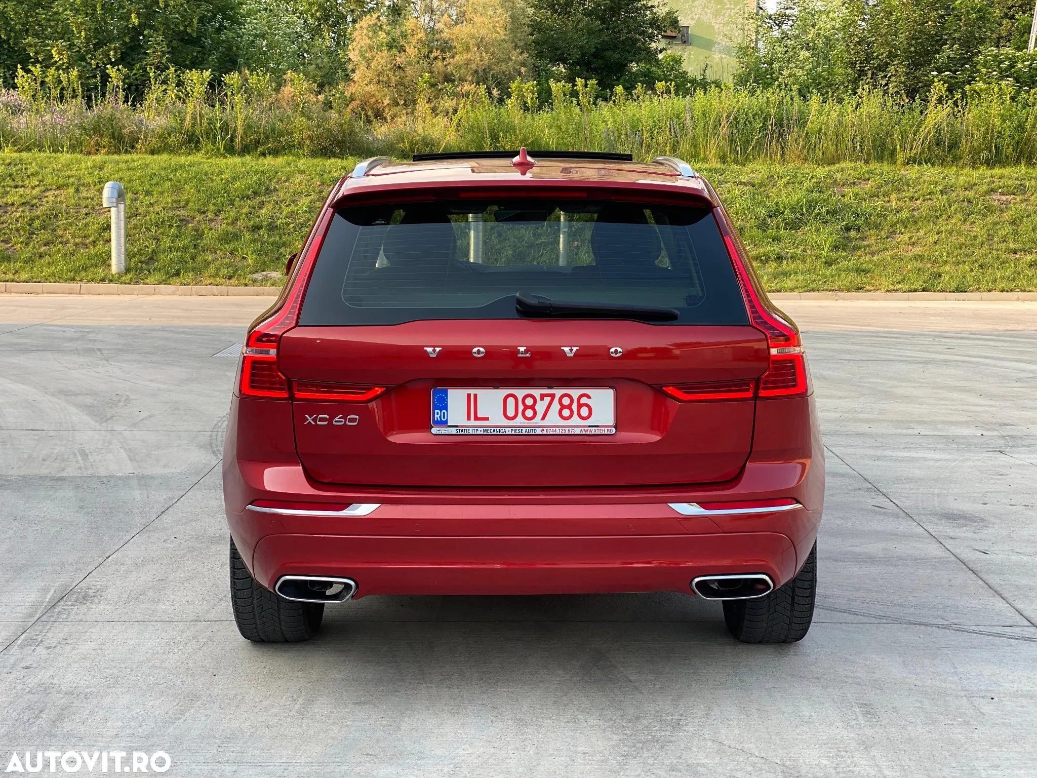 Volvo XC 60 T6 AWD Recharge Geartronic Inscription - 15
