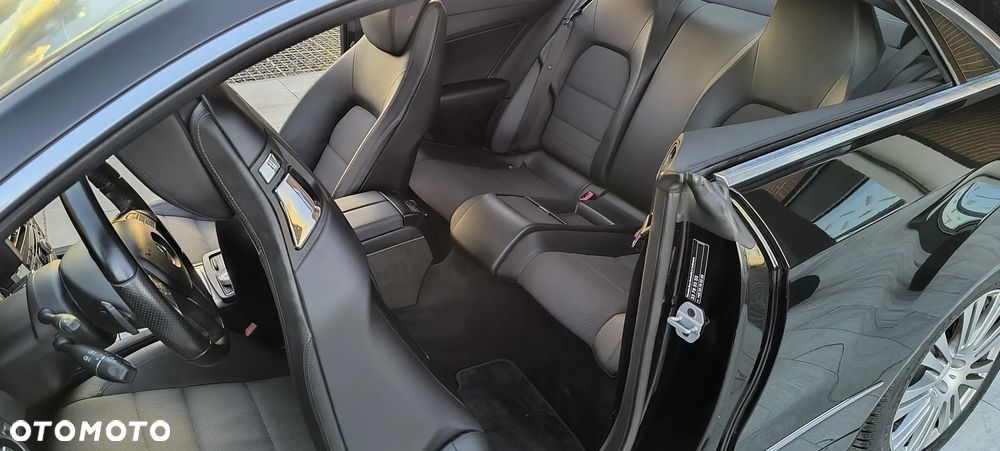 Mercedes-Benz Klasa E 350 CDI DPF BlueEFFICIENCY 7G-TRONIC Elegance - 20