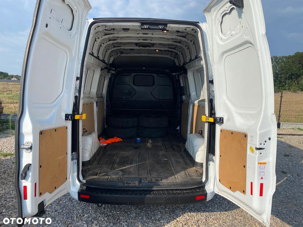 Ford TRANSIT CUSTOM - 26