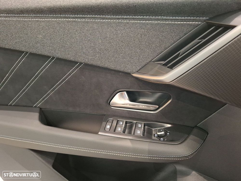 Opel Grandland 73 kWh GS — fotografia 24