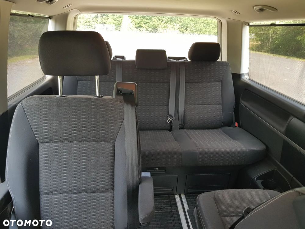 Volkswagen Multivan - 18