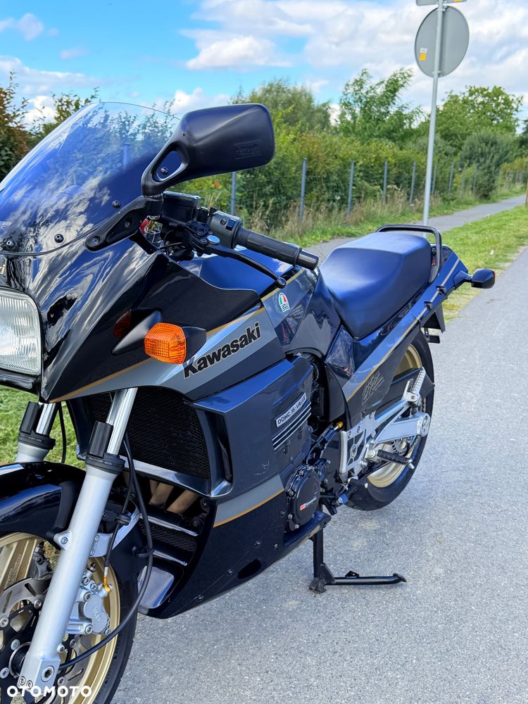 Kawasaki GPZ - 13