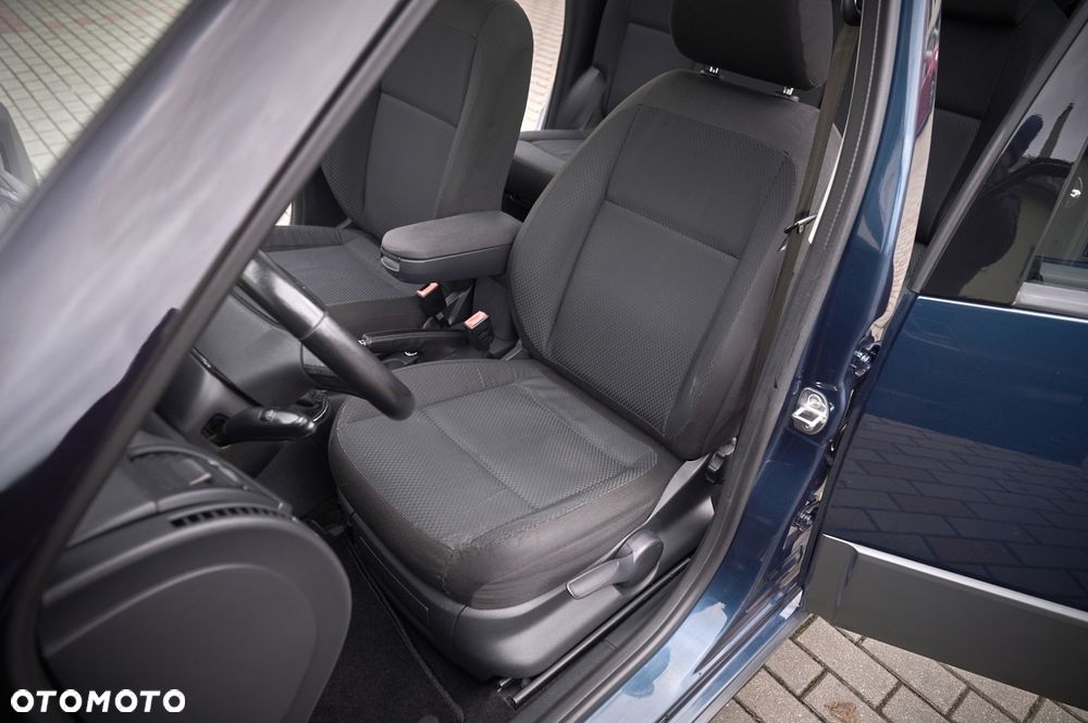 Skoda Roomster 1.6 TDI DPF Scout PLUS EDITION - 26