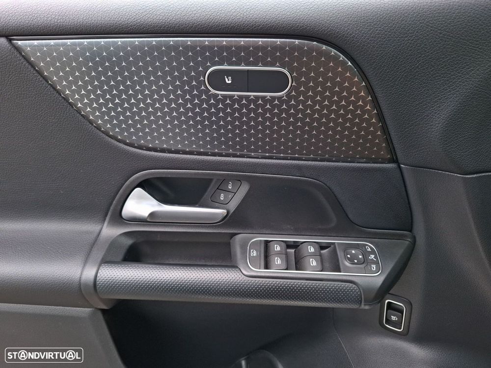 Mercedes-Benz GLB 180 d Progressive - 19