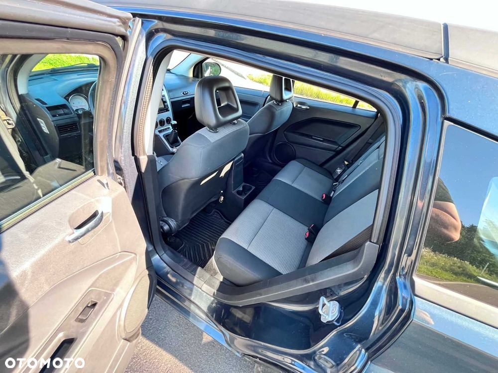 Dodge Caliber - 7