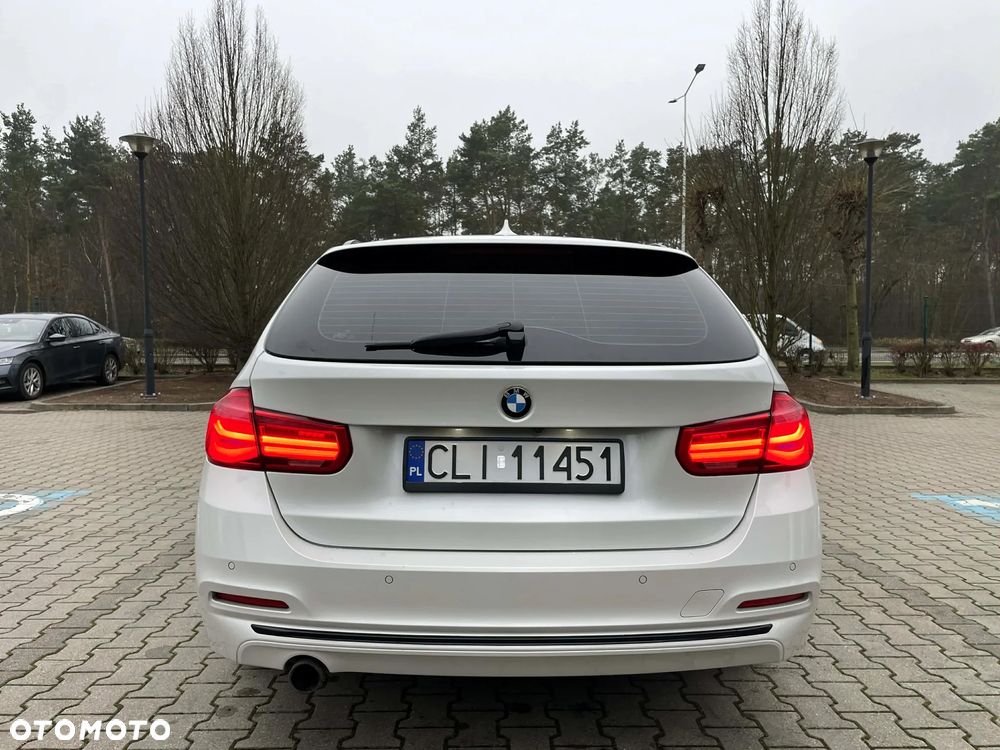 BMW Seria 3 318d Sport Line - 6