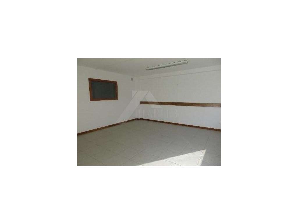 Loja comercial em Ponte de Lima. - Grande imagem: 5/9