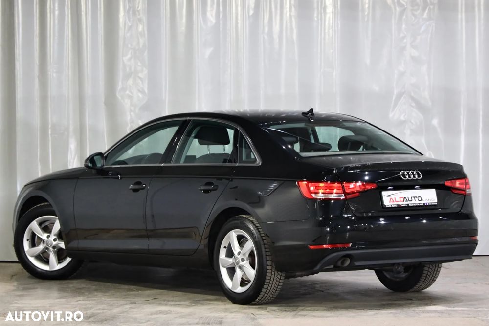 Audi A4 2.0 TDI DPF Ambiente - 4