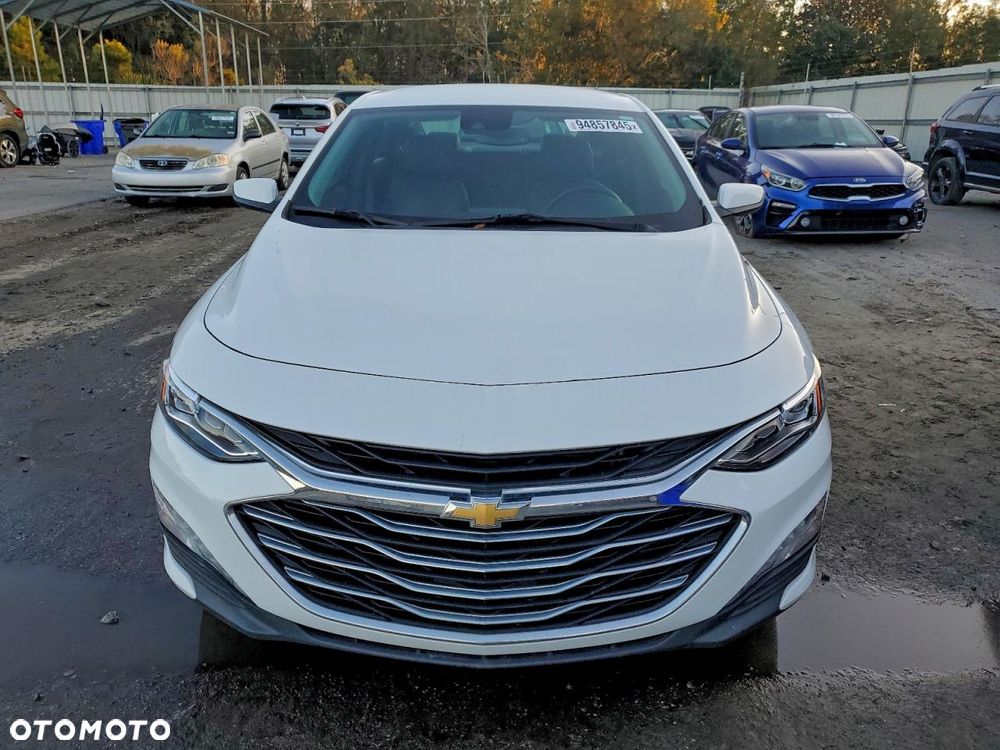 Chevrolet Malibu - 6