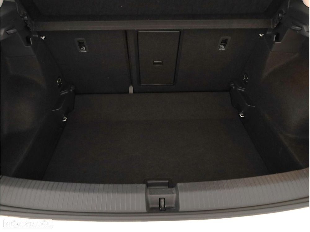 VW T-Roc 2.0 TDI Urban - 17