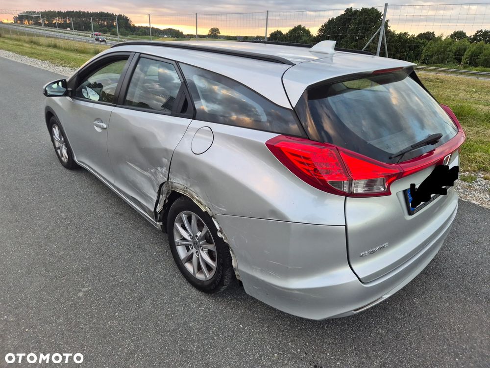 Honda Civic 1.6 i-DTEC Lifestyle Black Edition - 11