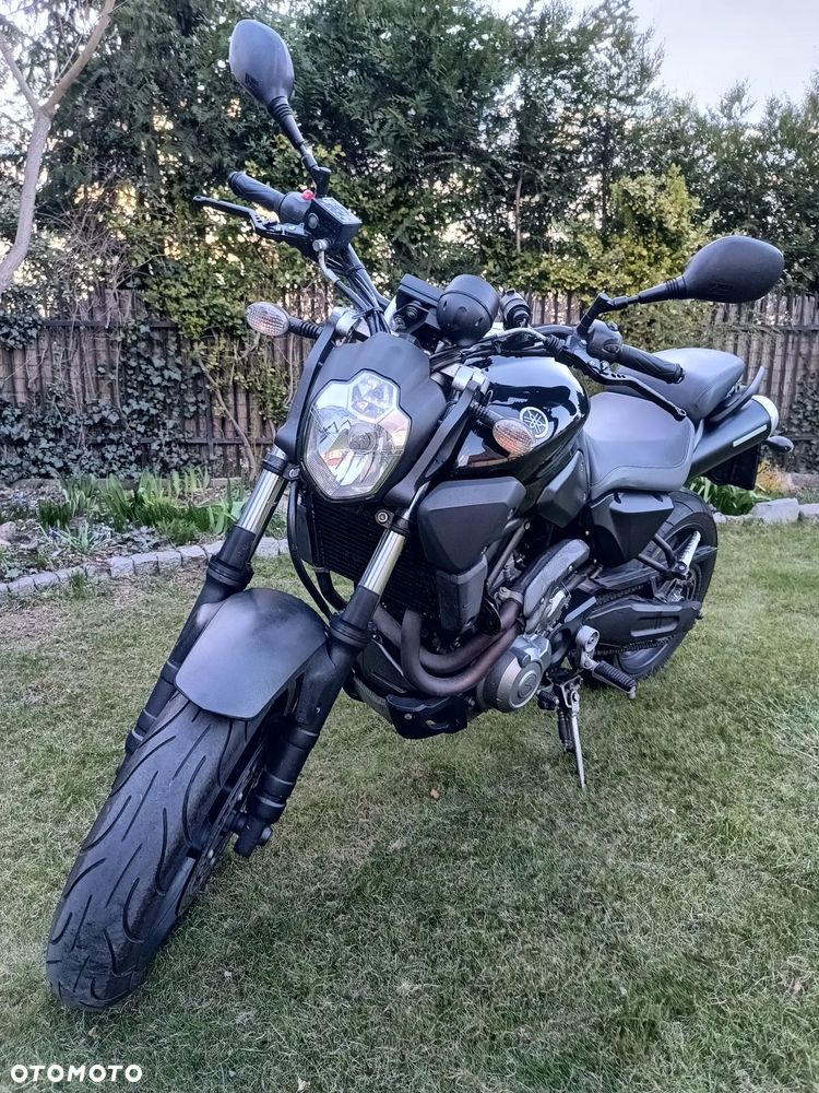Yamaha MT - 7