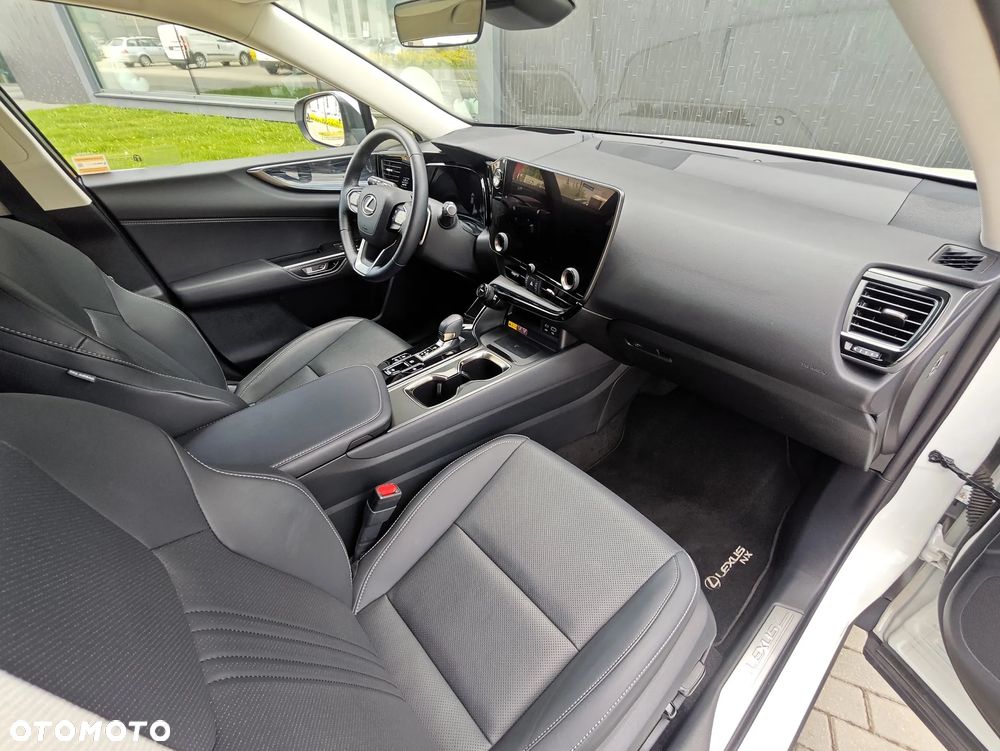 Lexus NX 350h Prestige AWD - 4
