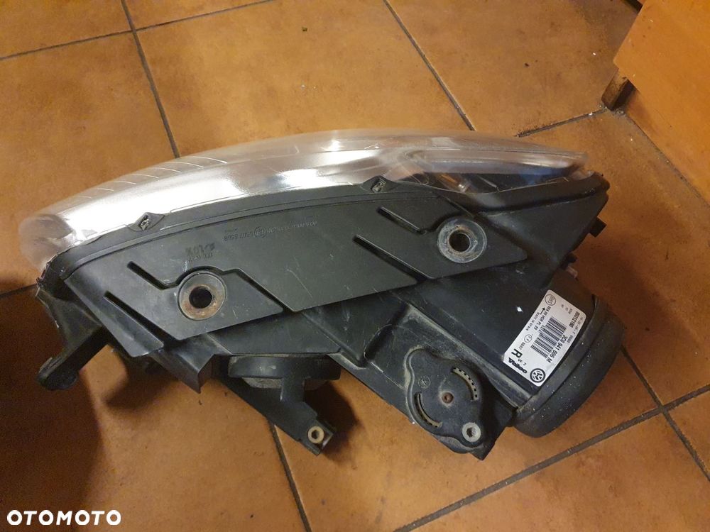 REFLEKTOR L/P VW PASSAT B6 - 6