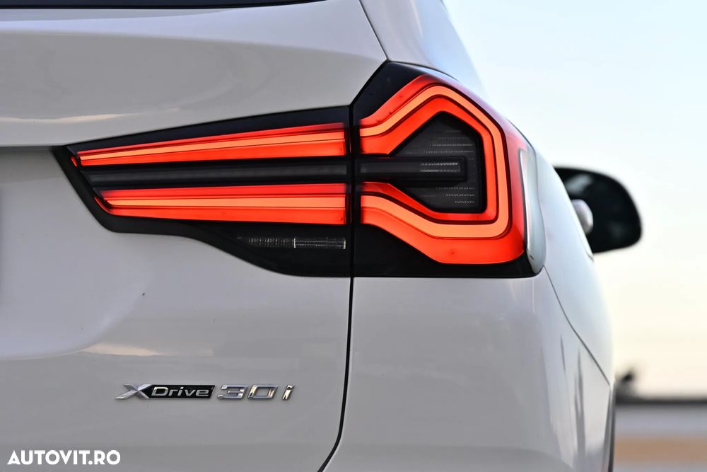 BMW X3 xDrive30i AT - 39