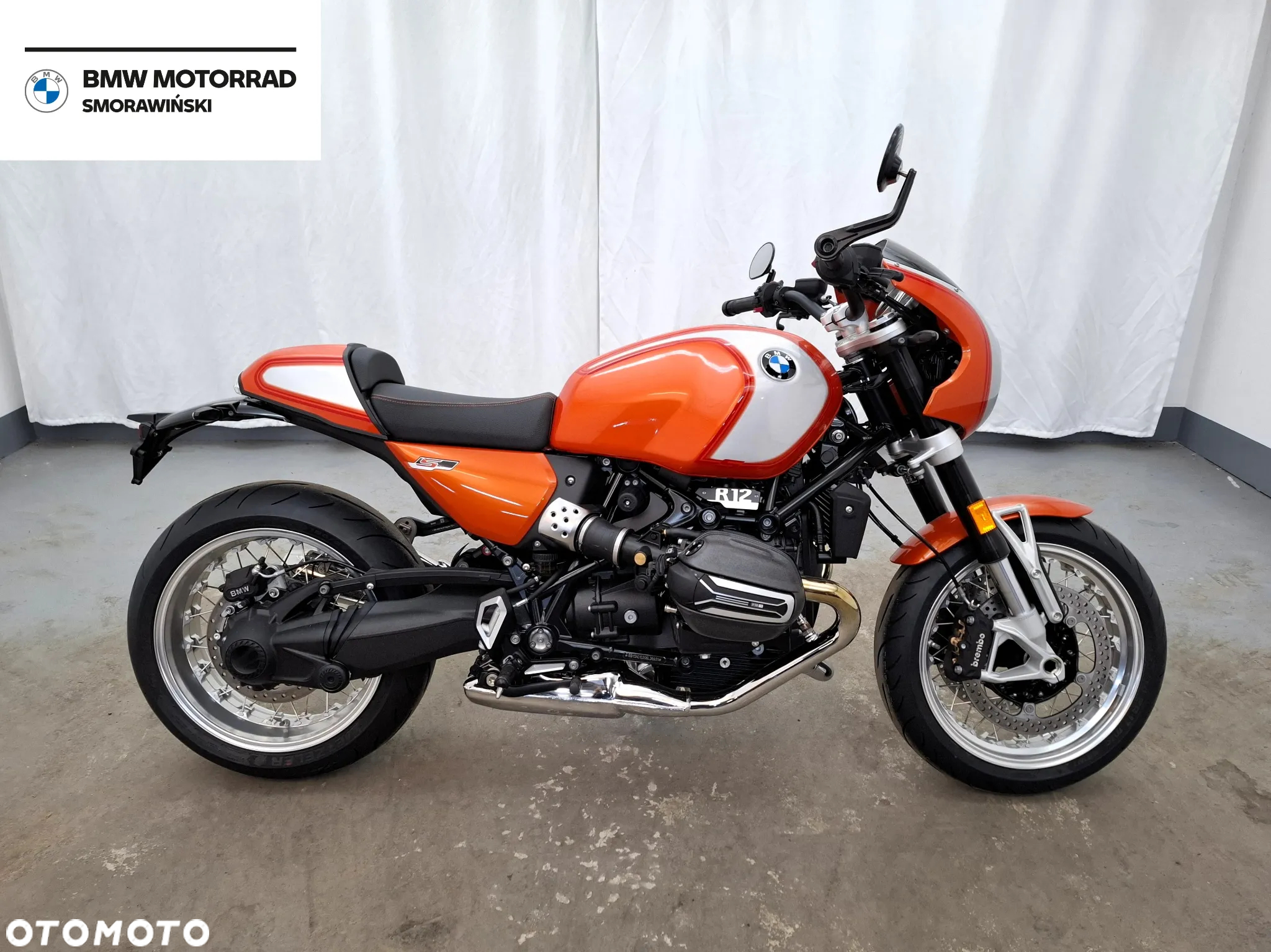 BMW R - 8