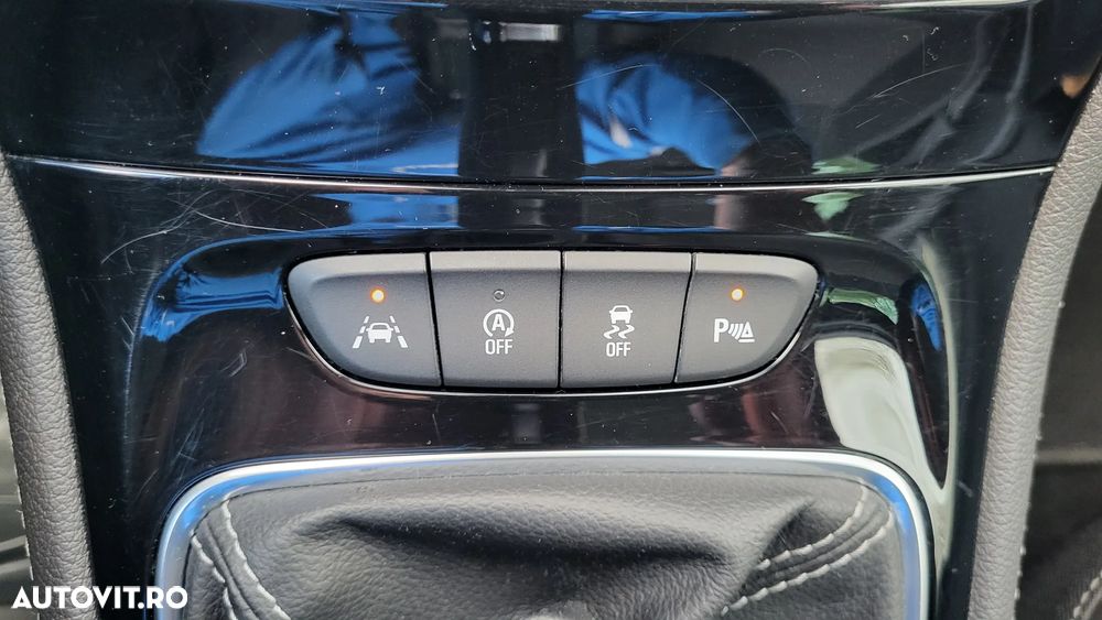 Opel Astra 1.6 D (CDTI) Start/Stop Innovation - 15