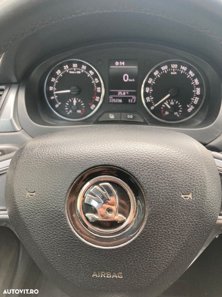 Skoda RAPID 1.6 TDI Active - 7