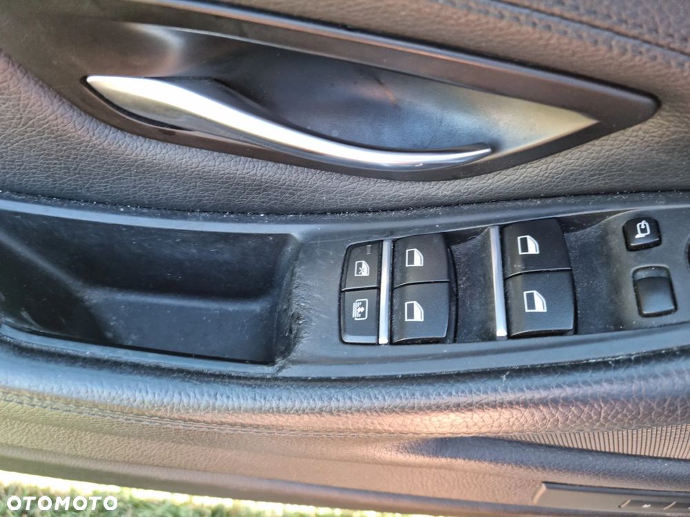 BMW Seria 5 530d Blue Performance Sport-Aut - 6