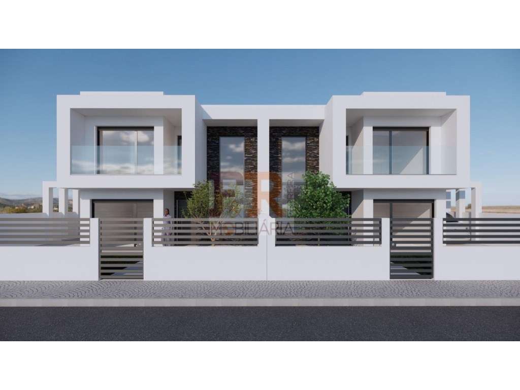 Moradia Geminada Duplex T4 com Piscina Fernão Ferro - Grande imagem: 5/11