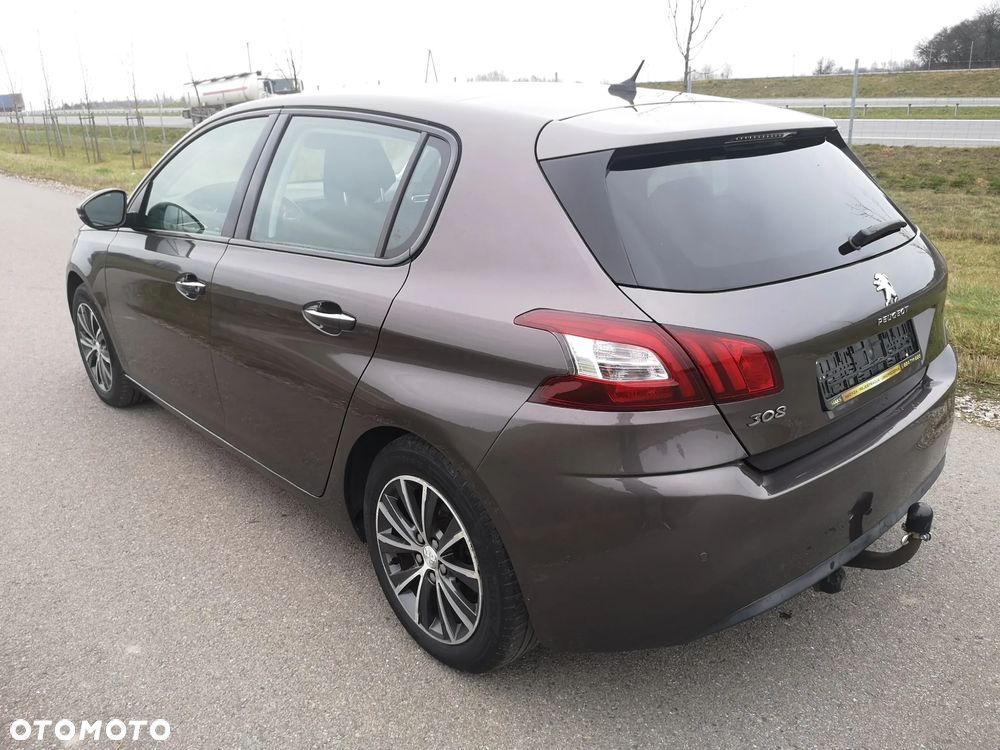 Peugeot 308 125 THP Allure - 33