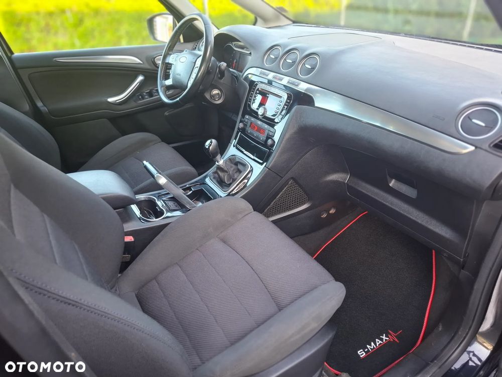 Ford S-Max - 15