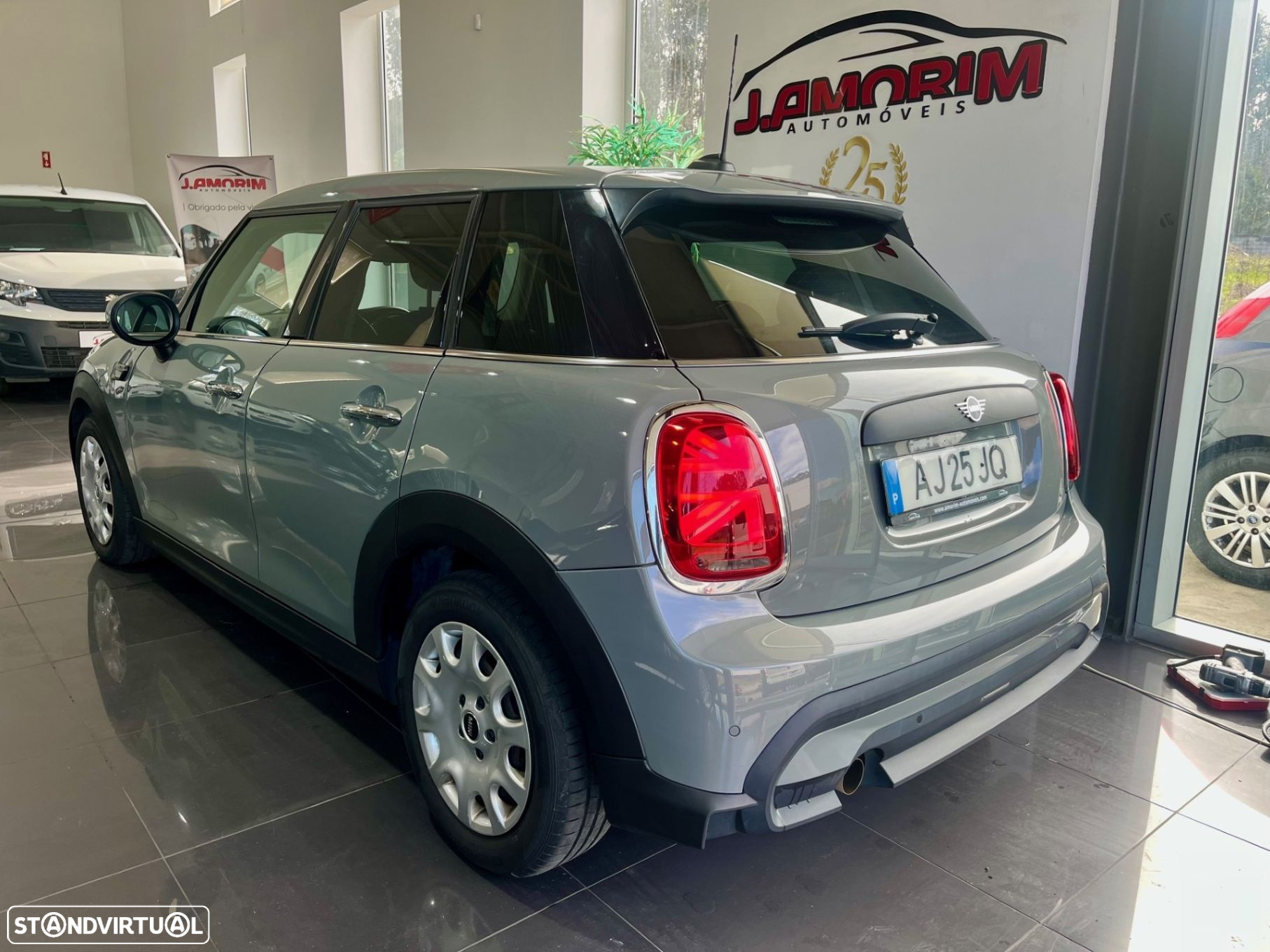 MINI 5 Portas One Sport Edition - 2