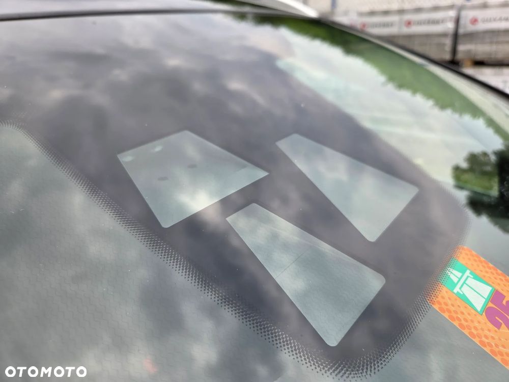 Ford Focus 1.0 EcoBoost Titanium - 34