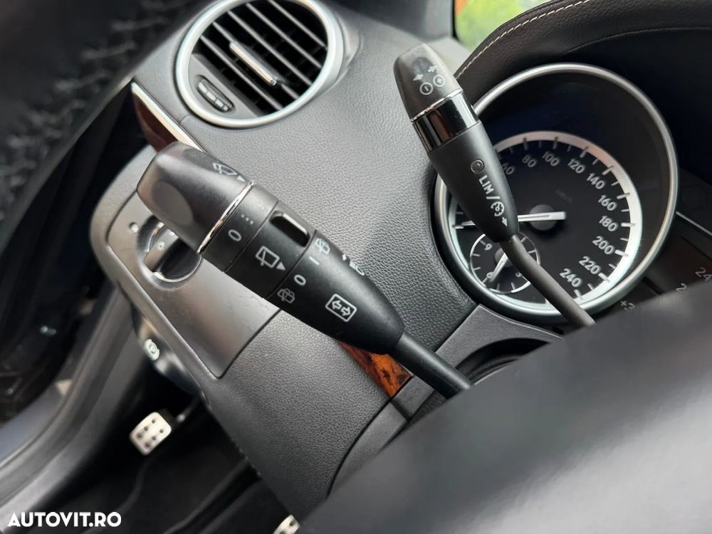 Mercedes-Benz ML 300 CDI BlueEfficiency Aut - 24