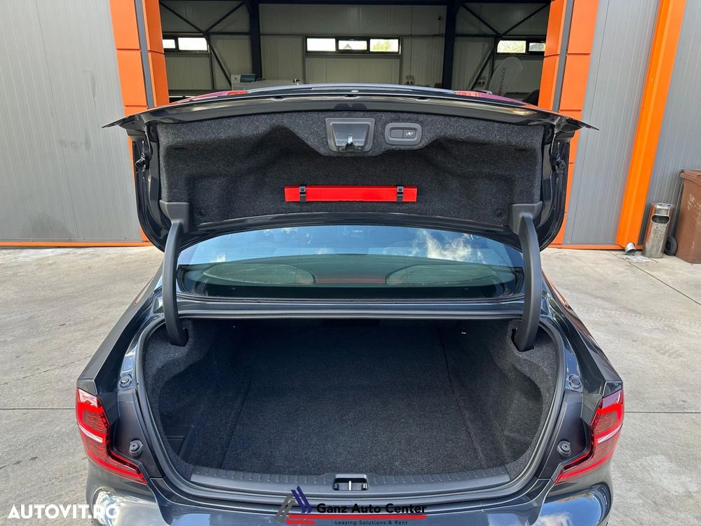 Volvo S60 T5 R-Design - 21