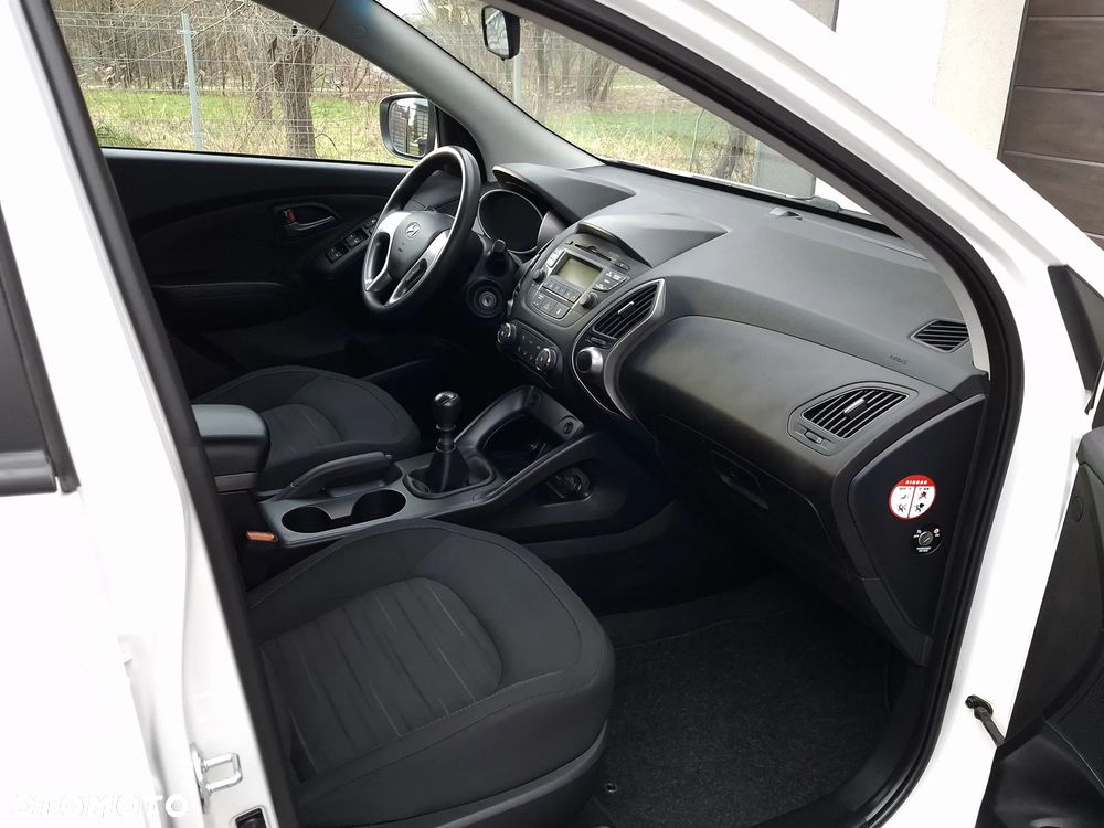 Hyundai ix35 1.6 2WD Fifa World Cup Edition - 6