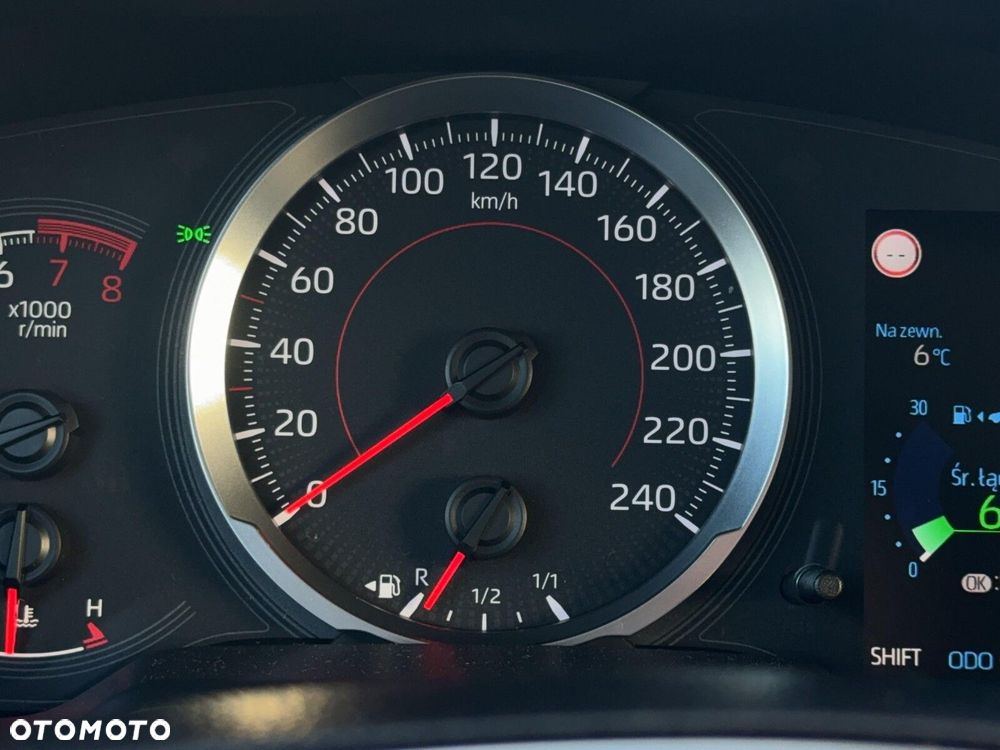 Toyota Corolla 1.6 Comfort - 17