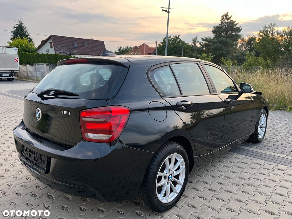 BMW Seria 1 116i - 5