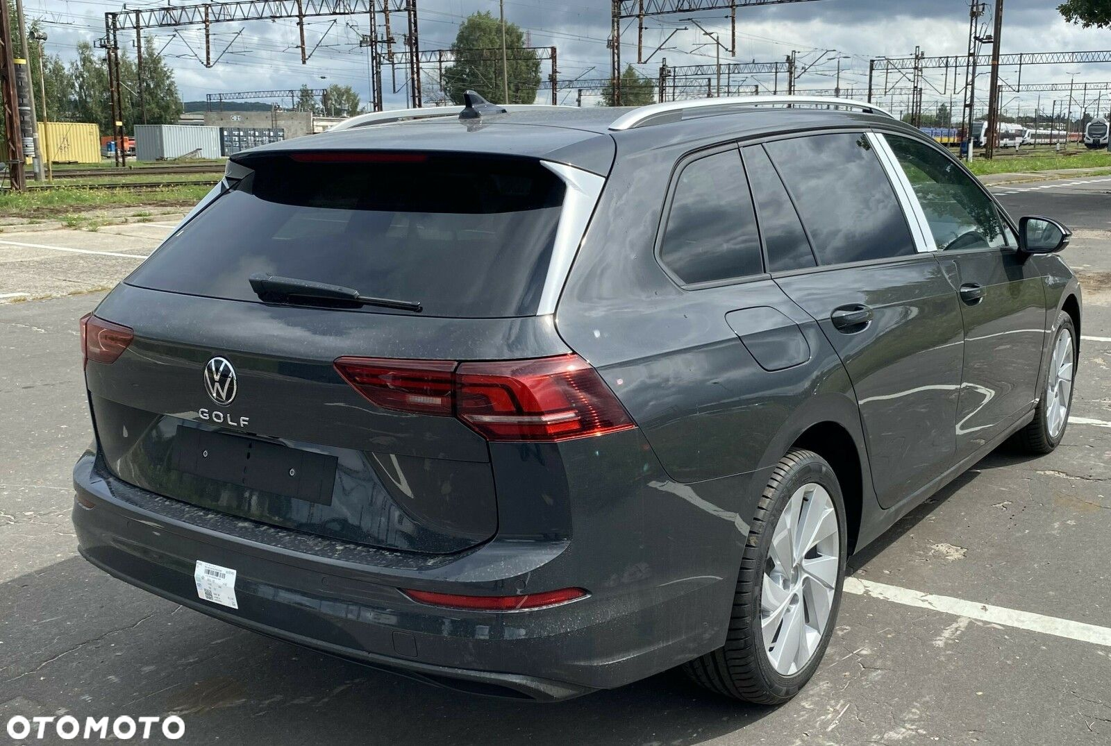 Volkswagen Golf - 6