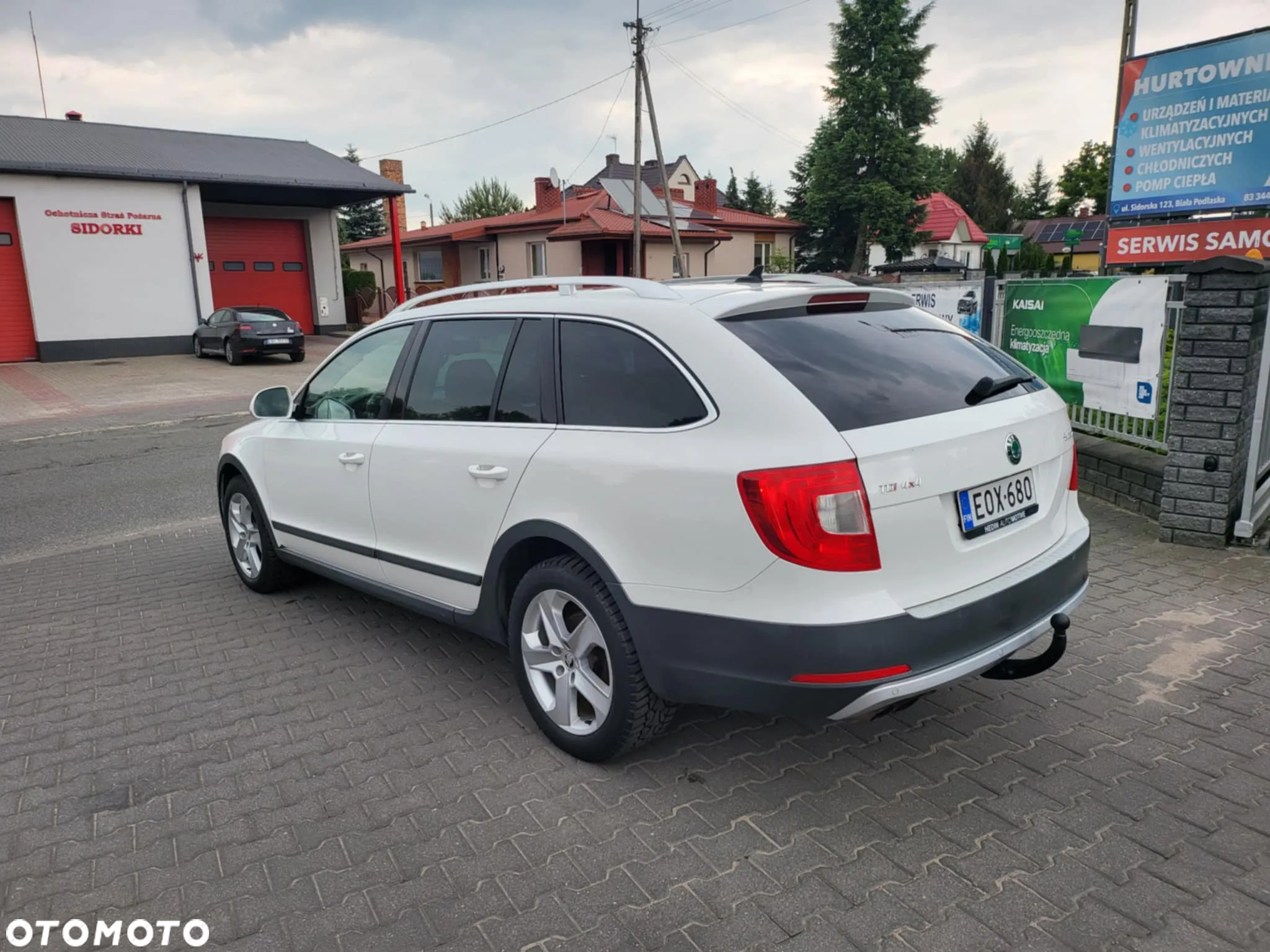Skoda Superb 2.0 TDI Platinum Outdoor DSG - 4