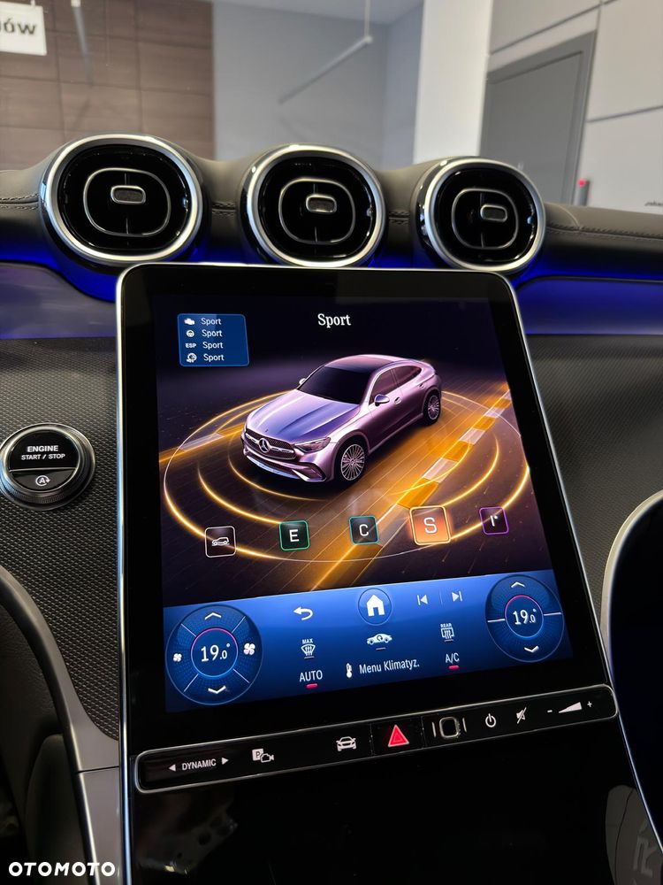 Mercedes-Benz GLC - 11